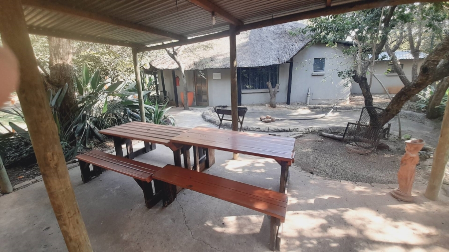 Commercial Property for Sale in Hartbeespoort Rural North West